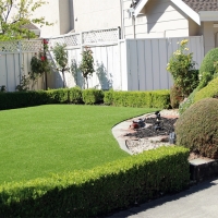 Fake Lawn Gustine, California Garden Ideas, Front Yard Design