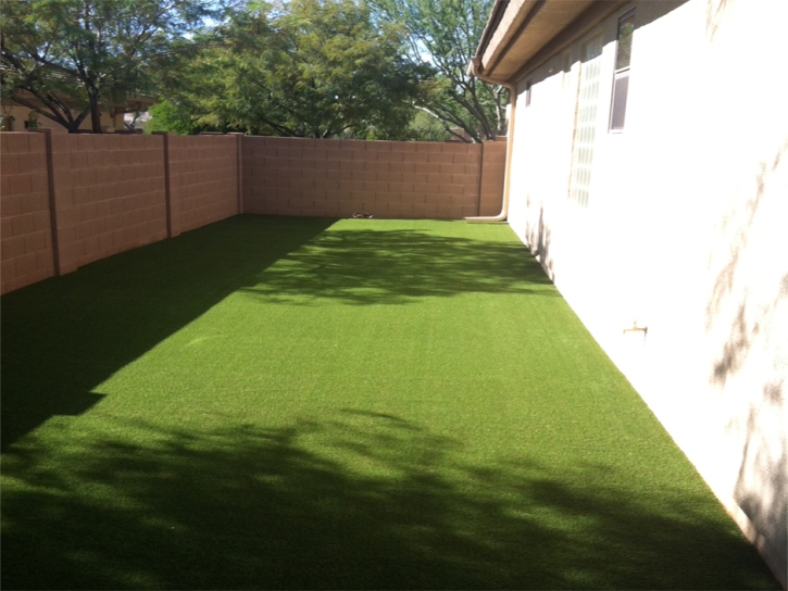 Green Lawn El Nido, California Landscape Photos, Backyard Design